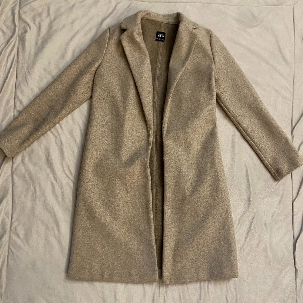 Zara Women's Size Small Cream Coat